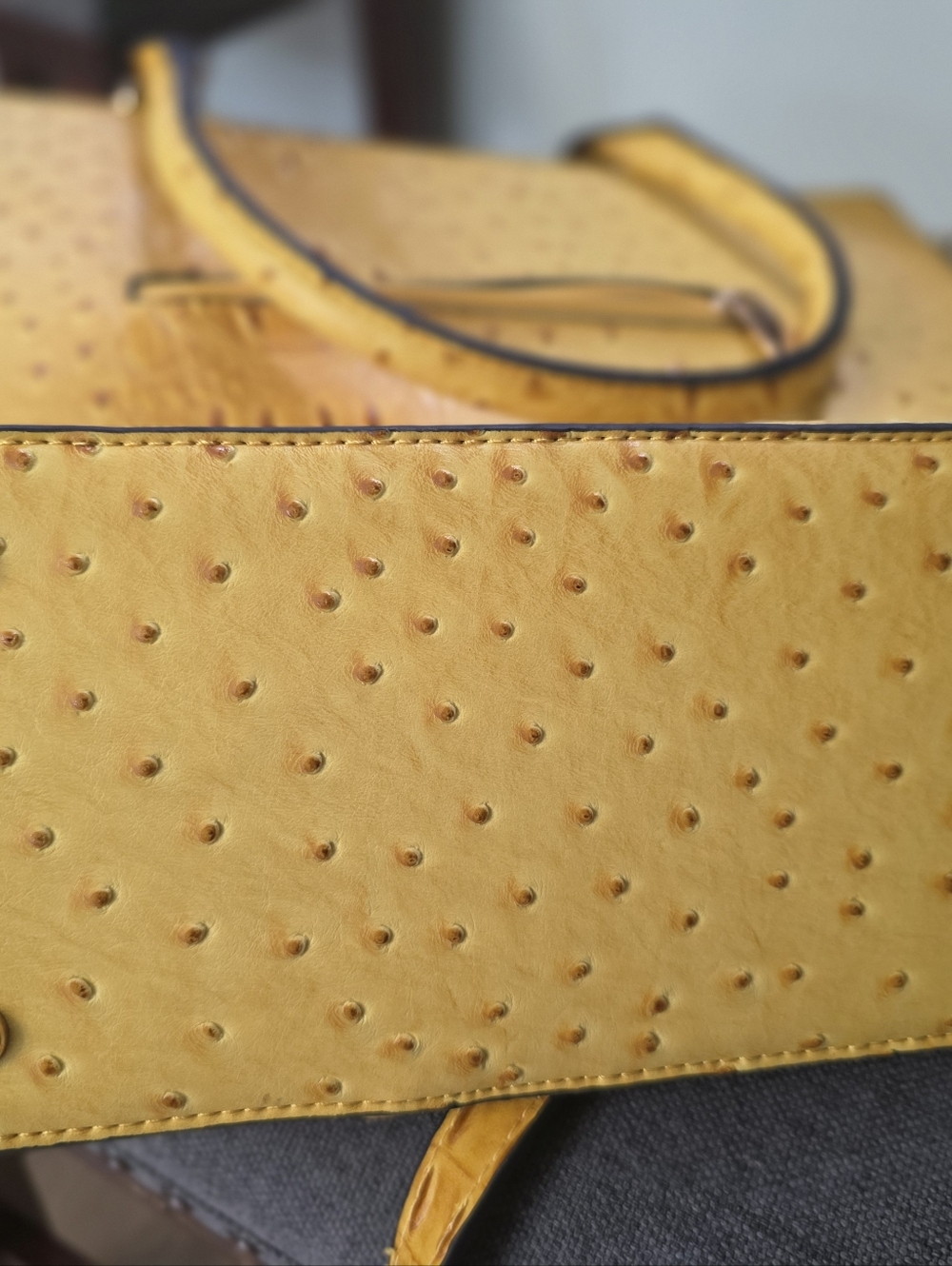 Yellow Purse with Ostrich Like Design. Two Side Pockets on the Front. - Picture 2 of 7